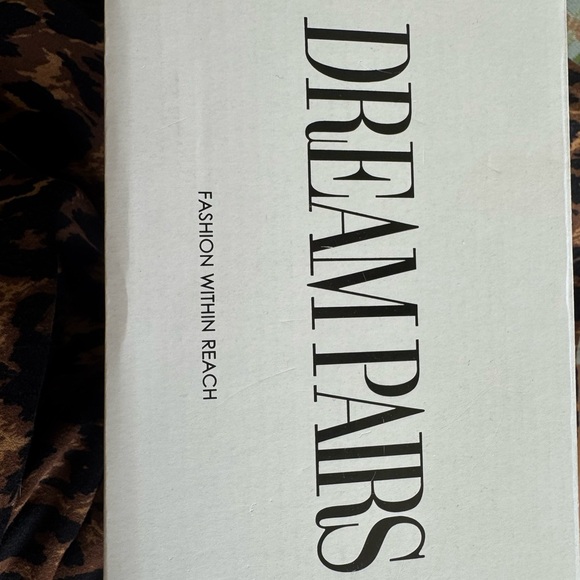 Dream Pairs Metallic Slingback Heels - Picture 5 of 5